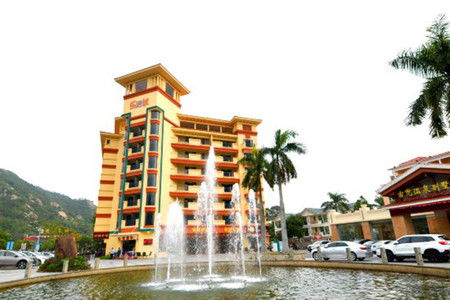 畅享温泉之旅 山海公寓住宿与温泉谷体验